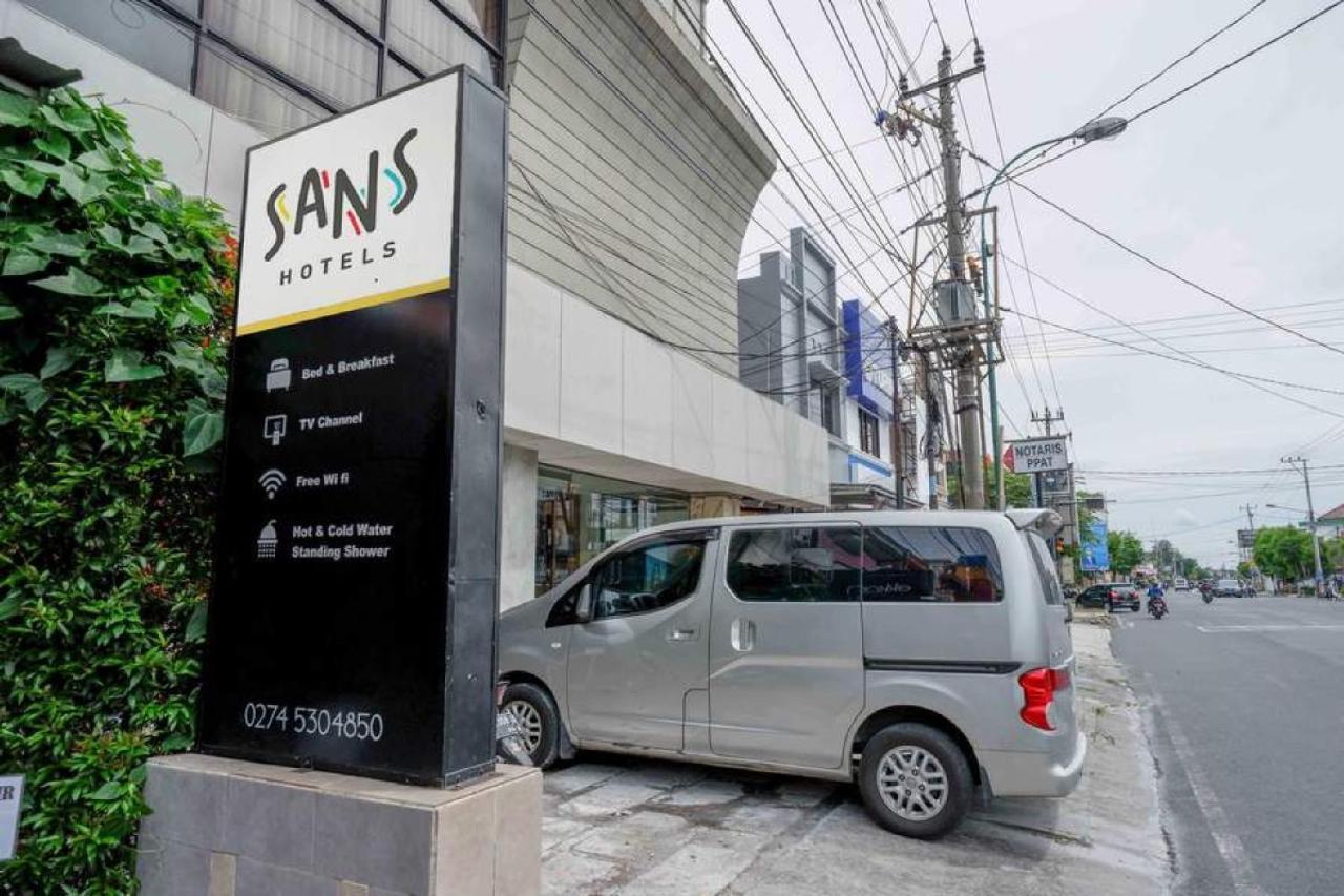 Sans Hotel Ekkon Yogyakarta By Reddoorz Ngabean Zewnętrze zdjęcie