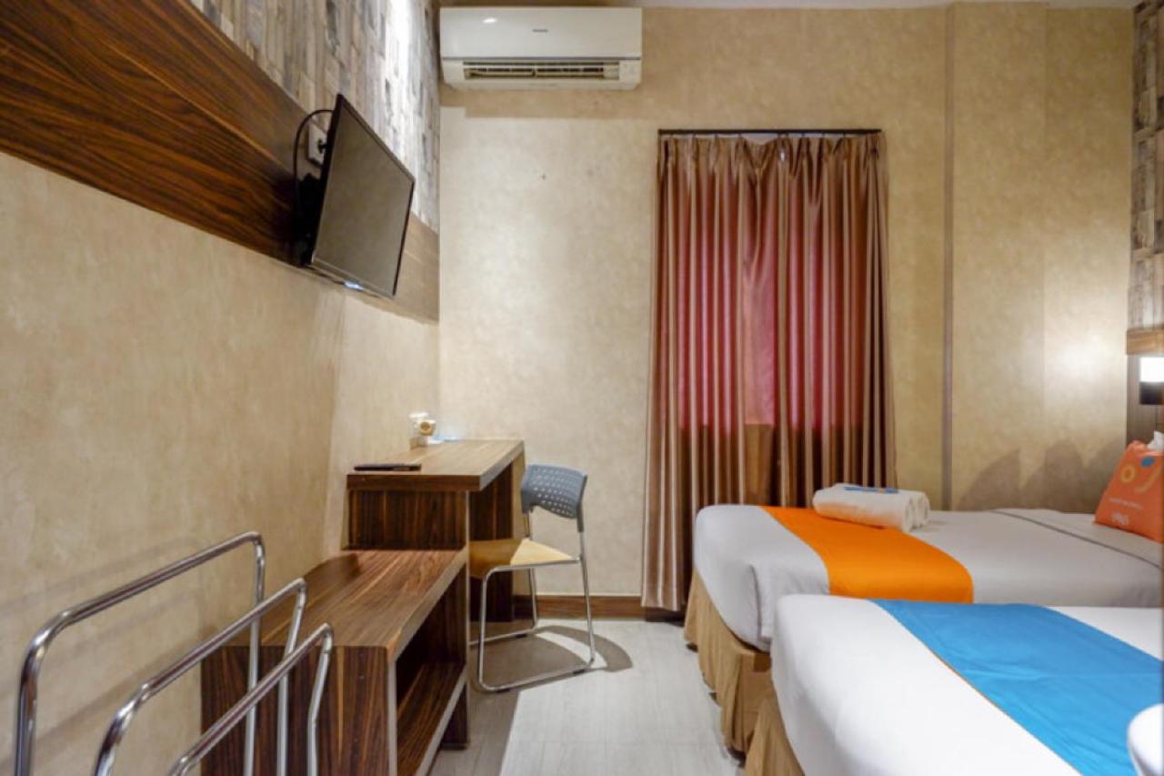 Sans Hotel Ekkon Yogyakarta By Reddoorz Ngabean Zewnętrze zdjęcie